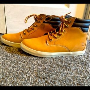Timberland Women Sneaker Boots Size 7… I have never worn them!!